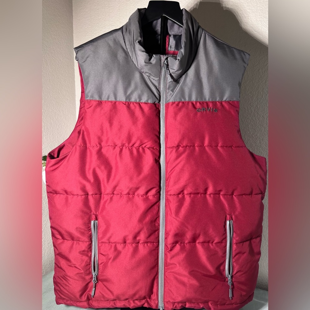 Orvis Men’s Insulated Puffer Vest – Red & Gray – Size Large